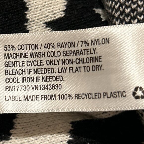 NWOT Future Collective Black & White Geometric Wrap Sweater Wardrobe Staple - Picture 8 of 9